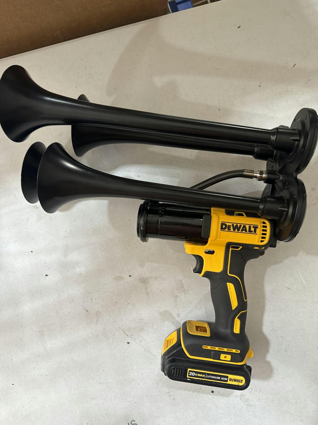 DeWalt Quad Train Horn Impact Train Horns