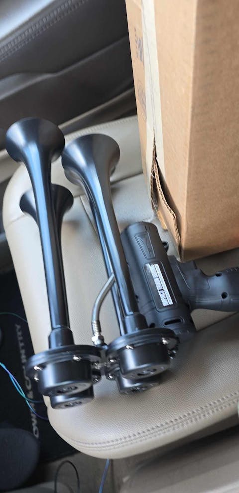 Impact Train Horn Gun - Premium Series