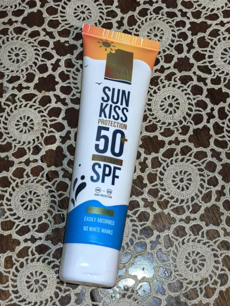 Értékelés a természetes arcfényvédőről SPF 50