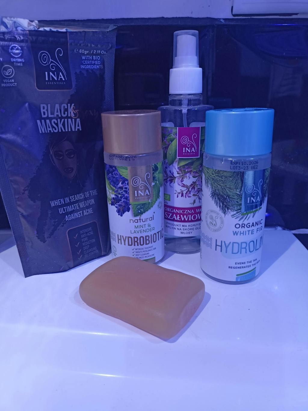 Organiczna woda z Jodły białej - Hydrolina na Przebarwienia