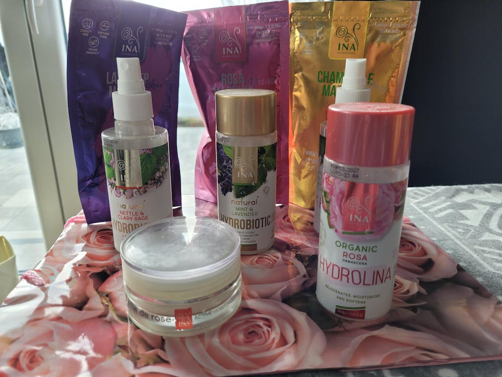 Hydrobiotic - Pokrzywa & Szałwia Muszkatołowa - intensywna pielęgnacja Wypadających włosów, na Łupież i Wrażliwą skórę głowy