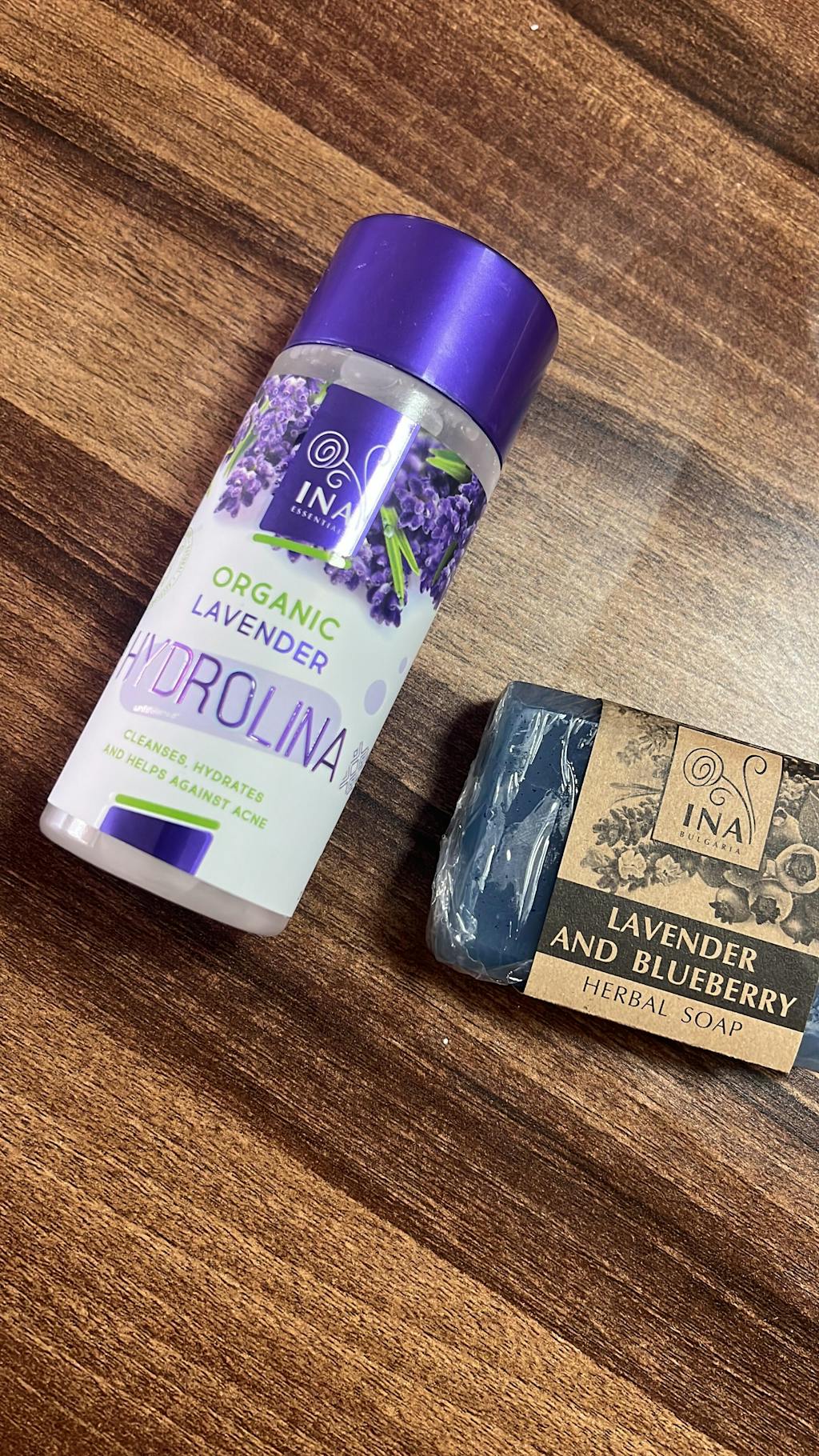 Organska voda od Lavande - Hydrolina za Akne