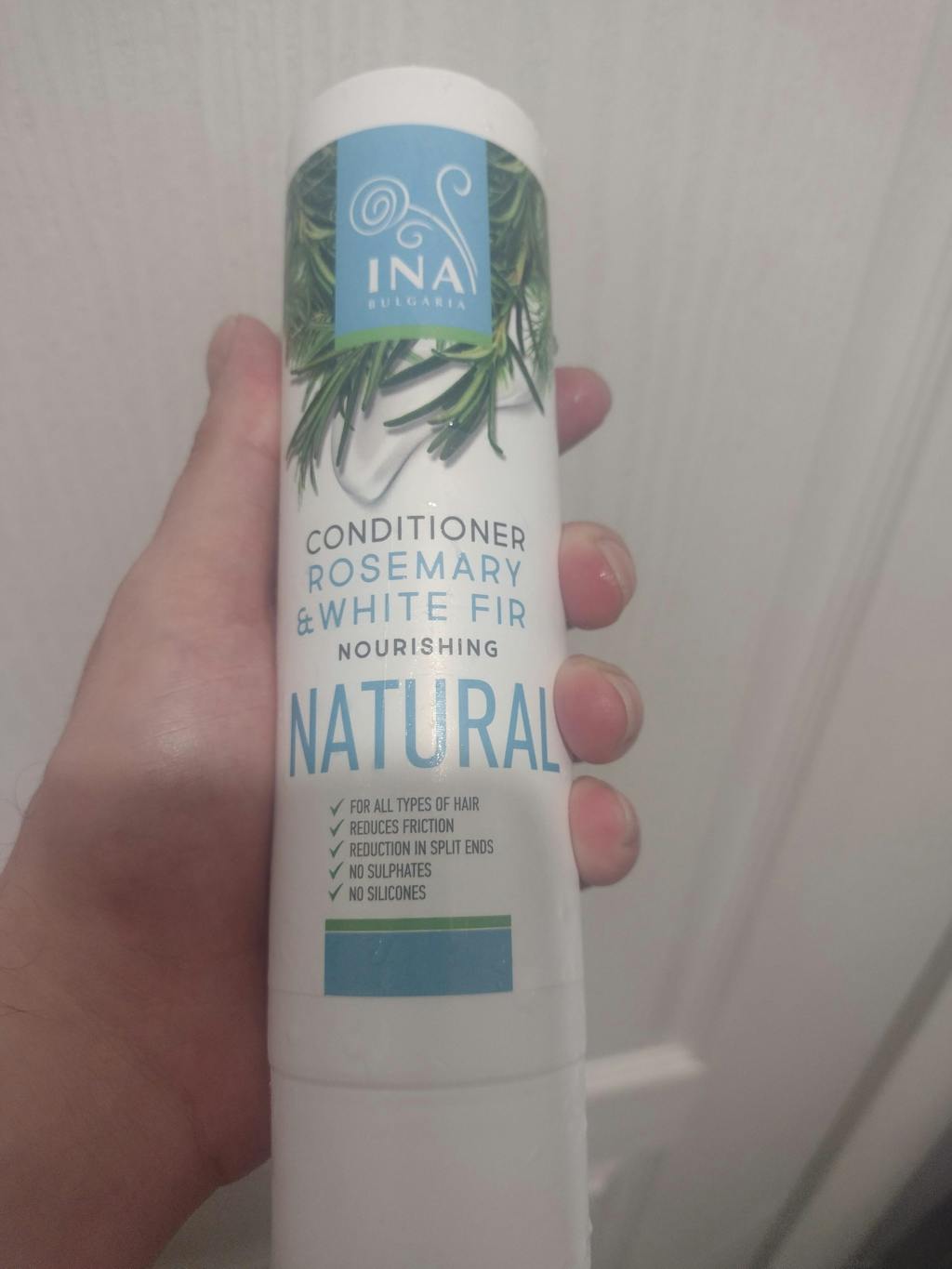 Prirodni Regenerator za kosu sa uljem Ruzmarina i Bele Jele - intenzivna hranljiva nega za svaki tip kose