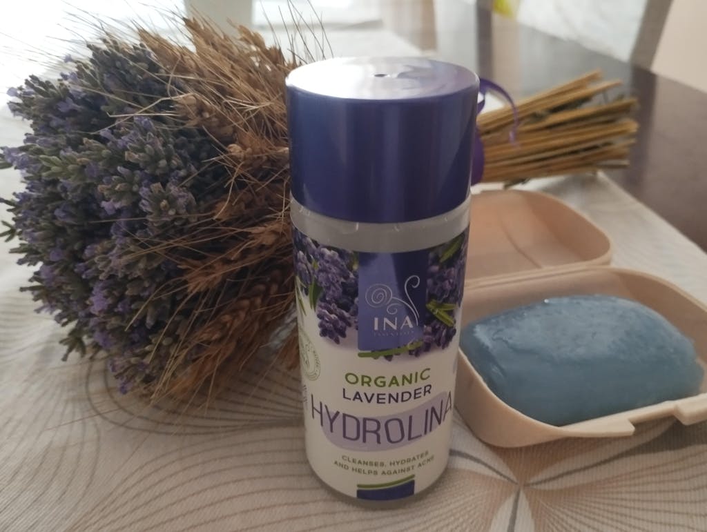 Prirodni biljni sapun sa Lavandom i Borovnicom - za kožu sklonu aknama i flekama