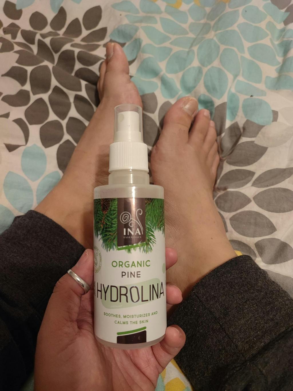 Eko vodica Divjega Bora - Hydrolina - pršilo za Glivice na nohtih in Neprijetne vonjave