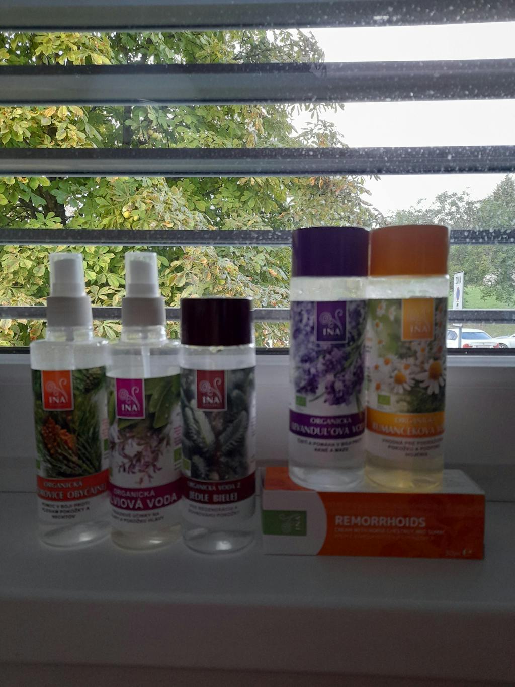 Levanduľová Hydrolina na akné - Kúpte 2, získajte 1 zdarma