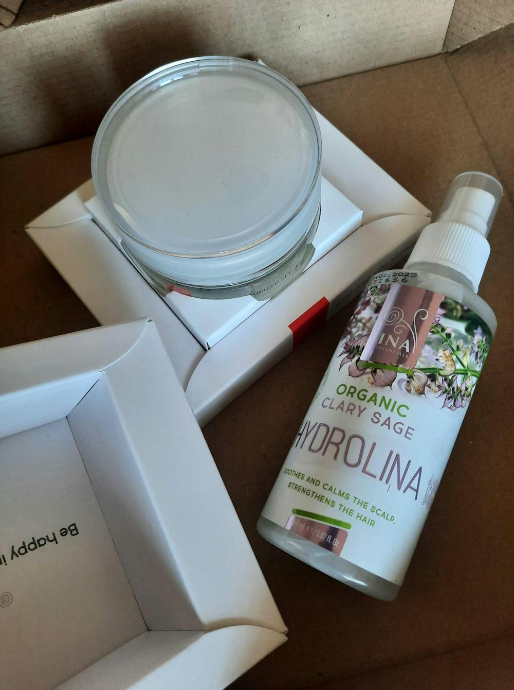 Crème de rose - Gesichtscreme mit SPF 30 - stark angereichert mit ätherischem Bio-Rosenöl