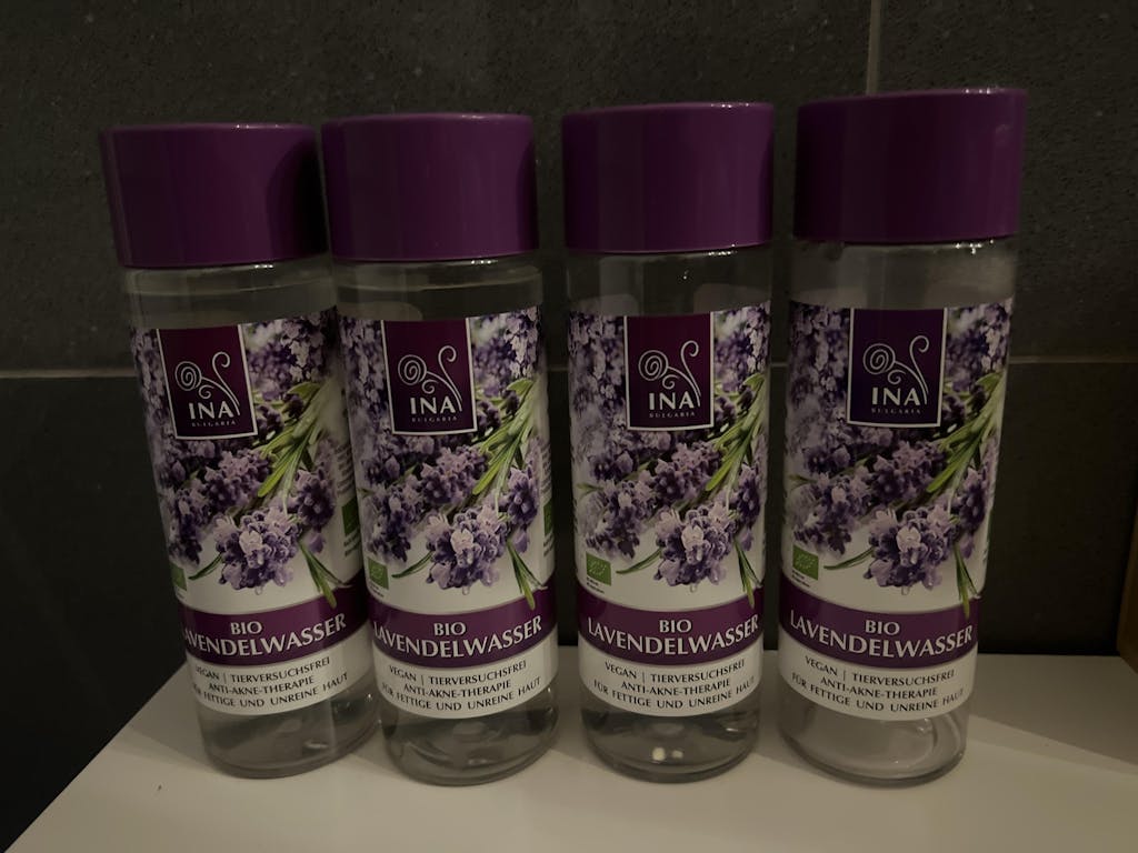 Anti-Age RoutINA™ - nachhaltige Pflege für Alternde Haut und feine Linien