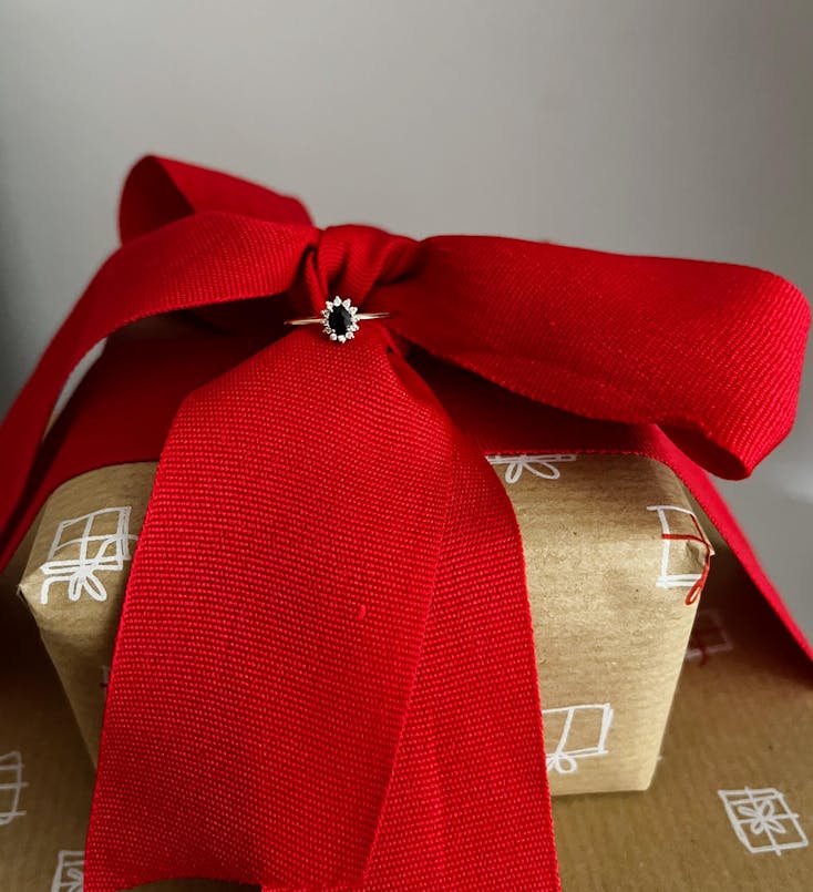 Inel din aur Genn - Safir si Diamante