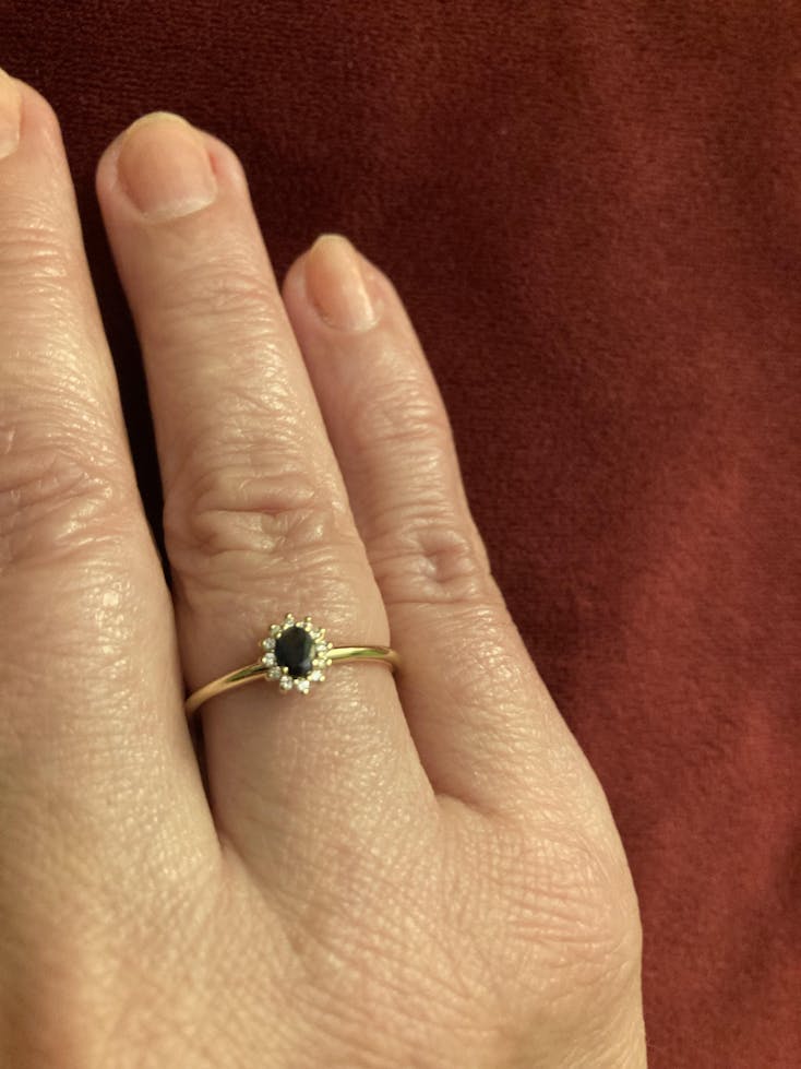 Inel din aur galben Genn - Safir și Diamante