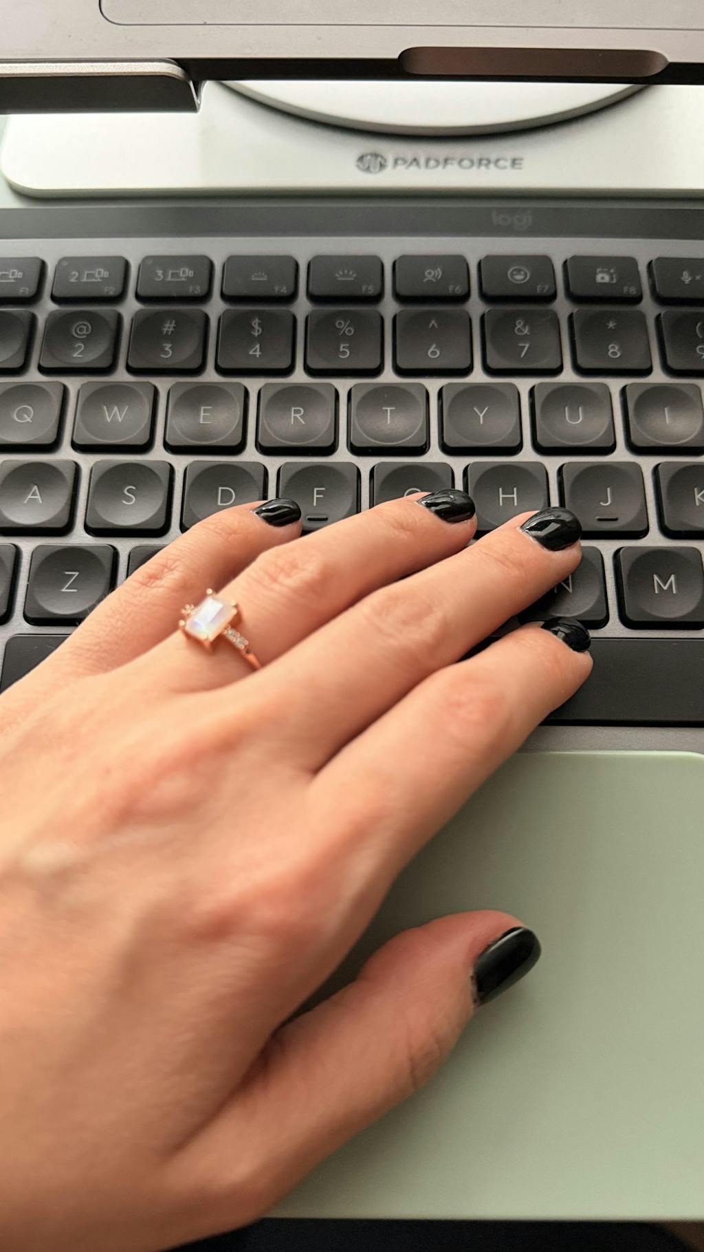 Inel din argint Rose Gold Evie - Piatra Lunii