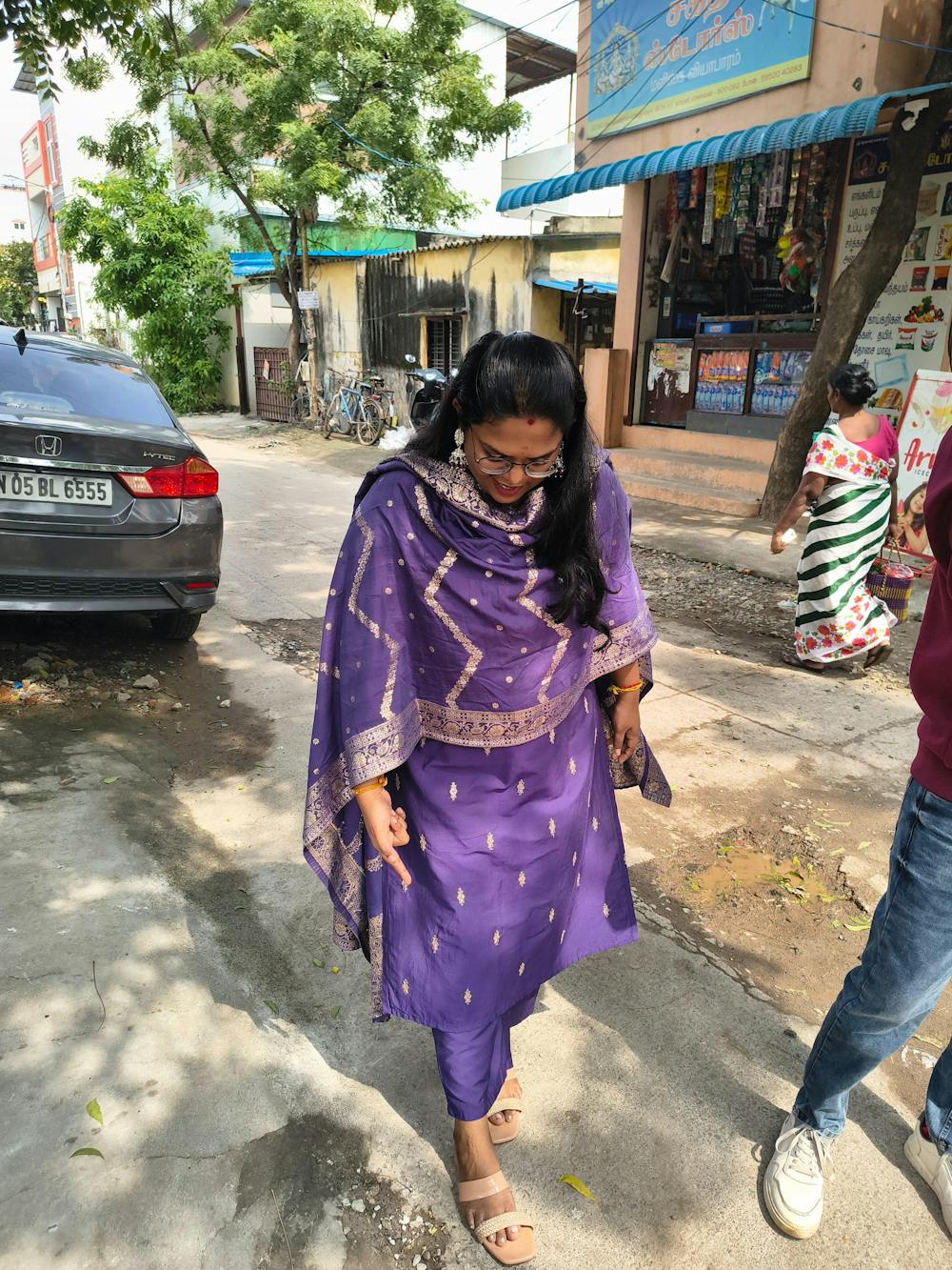 Purple Embroidered Silk Blend Straight Kurta Sets With Dupatta