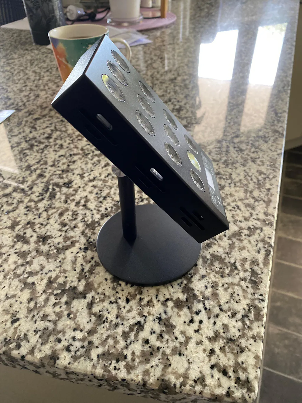 LIGHTFORCE RECHARGEABLE STAND