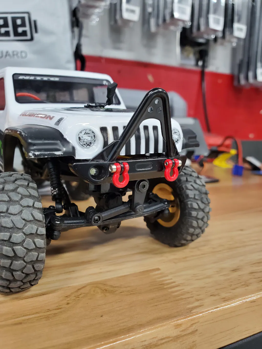INJORA Metal Front Stinger Bumper with Lights for SCX24 Jeep Wrangler