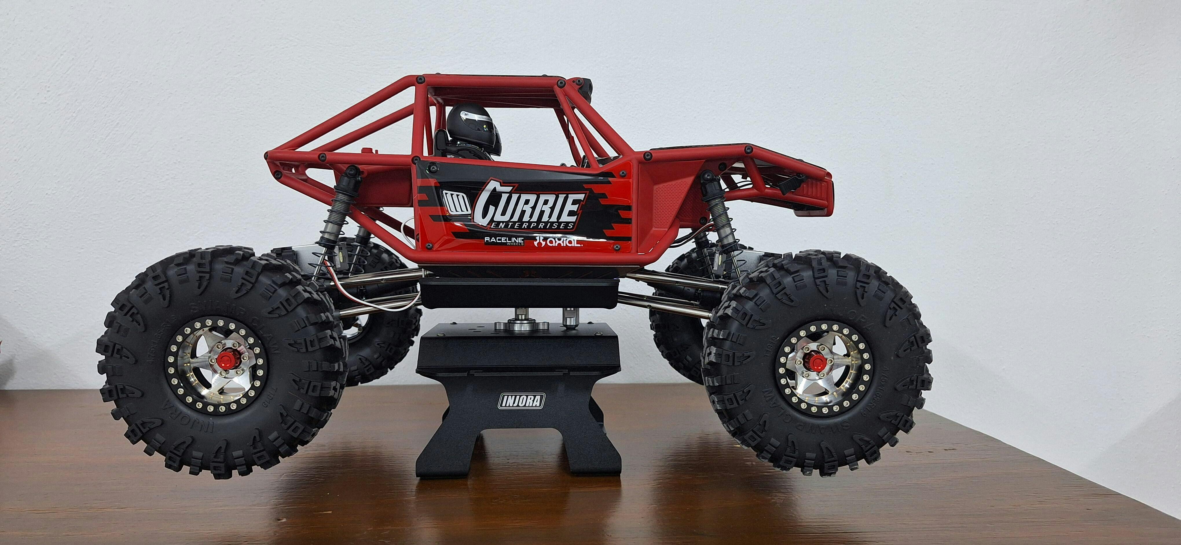 スタジオエム　RIO INJORA Aluminum RC Car Stand with Shock Holder for 1/10 RC Cars