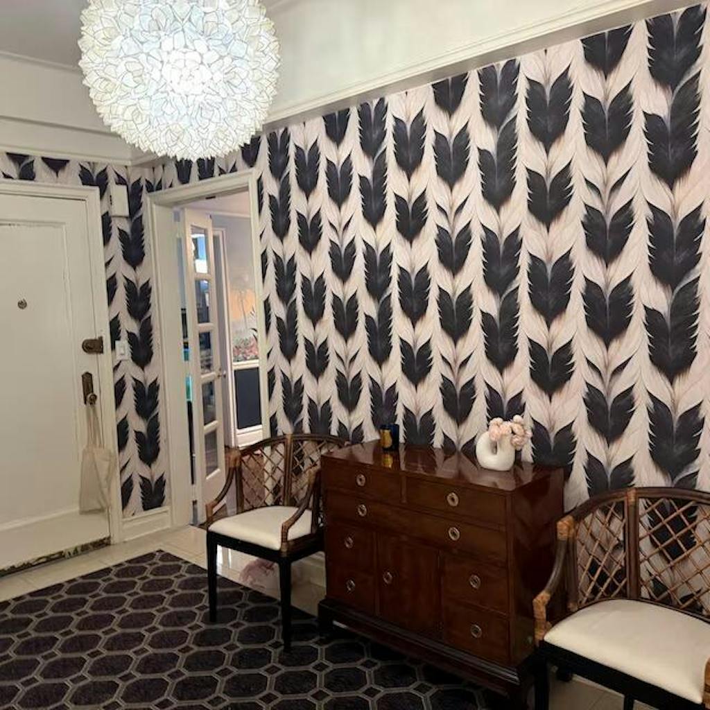 Elegant Feathers | Beige