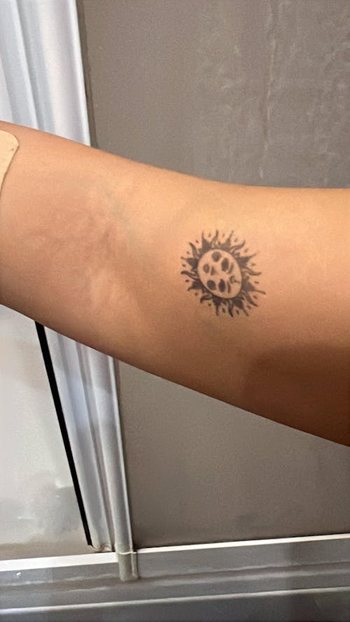 (Özel Tasarım) (9 Dövme) Sun - Yarı Kalıcı Dövme