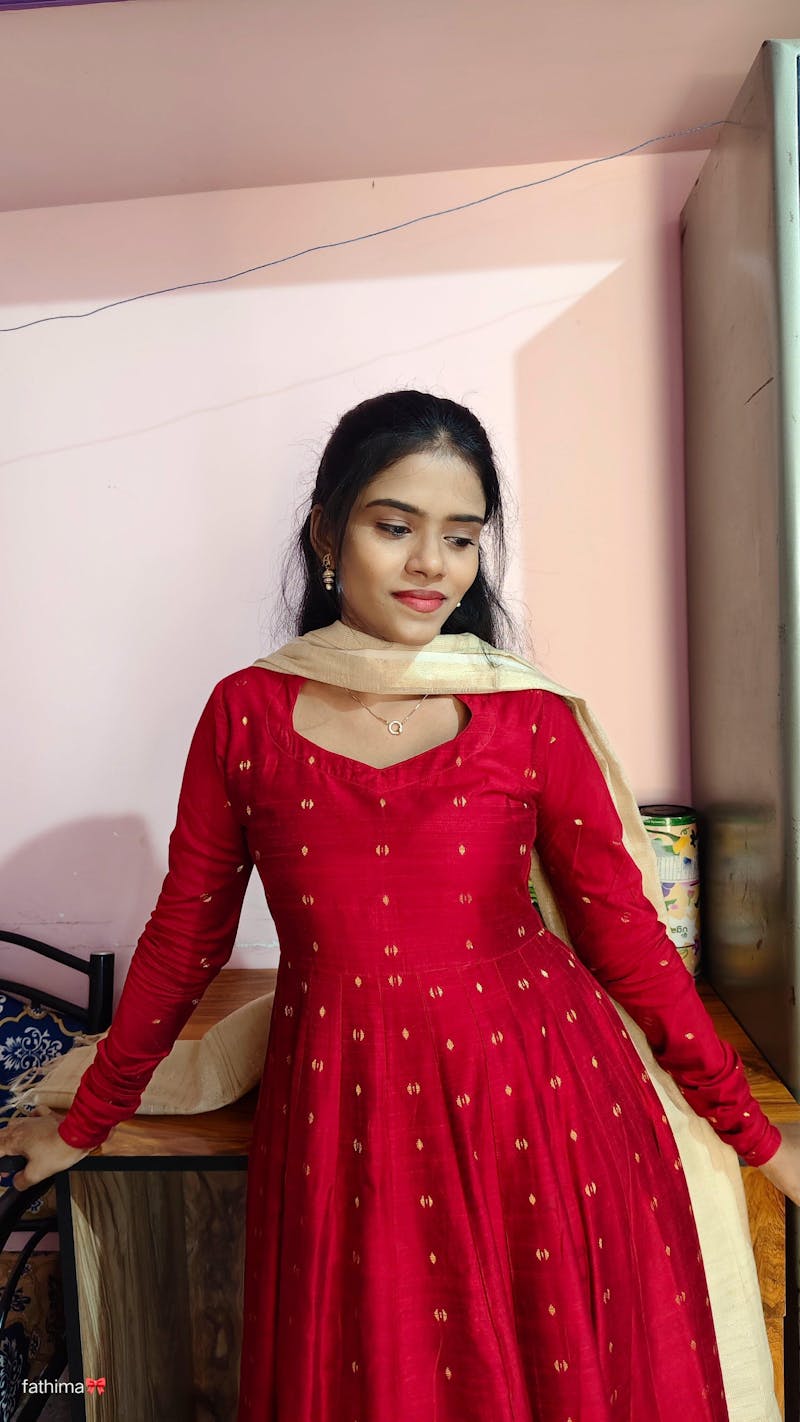 Sundari C (Gathered Sleeve)