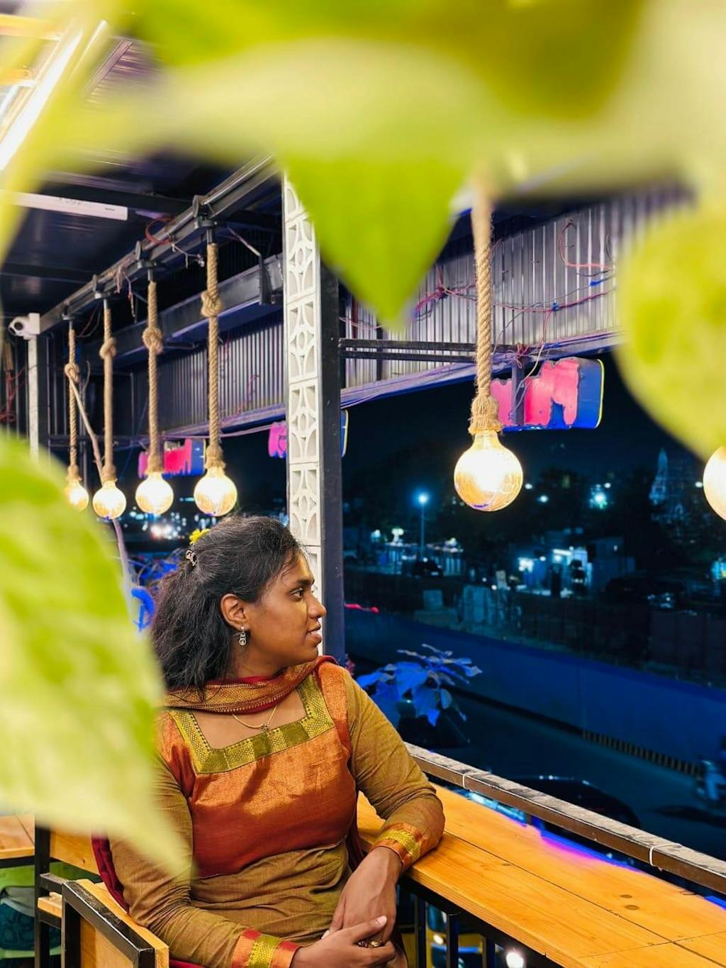 Jyotika Thirumana Malargal (Kurti+Dupatta)