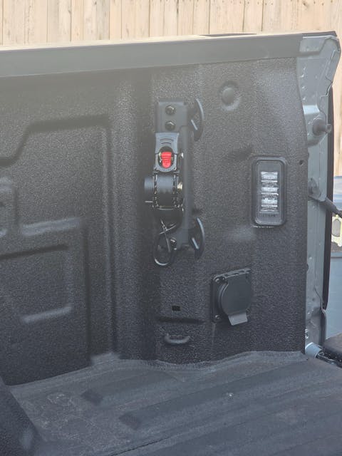 Integral Straps - Chevrolet Silverado & GMC Sierra - (1500 2019+, HD 2020+)