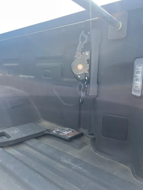Integral Straps - Chevrolet Silverado & GMC Sierra - (1500 2019+, HD 2020+)