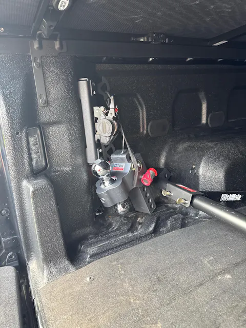 Integral Straps - Chevrolet Silverado & GMC Sierra - (1500 2019+, HD 2020+)