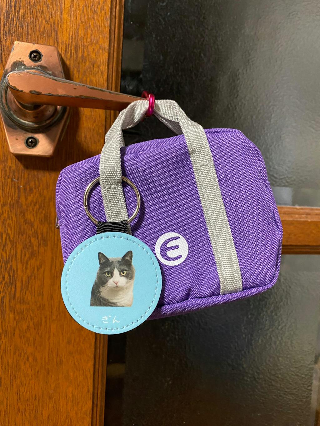 【名入れ対応】ペット写真キーホルダー｜犬・猫オリジナル写真入り｜うちの子グッズ・誕生日ギフトに人気 | Inujoy