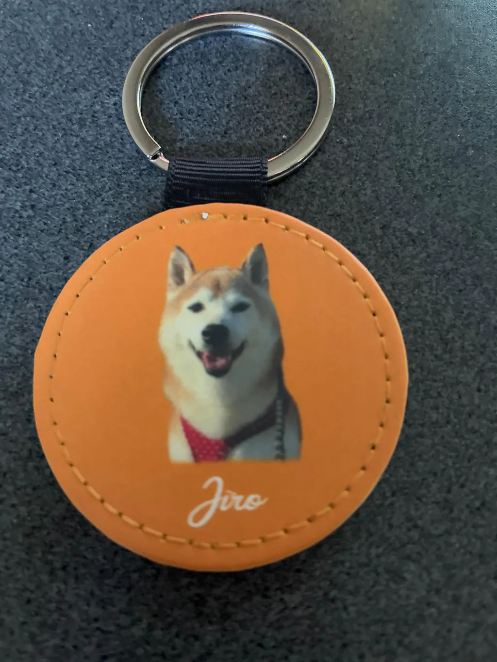 【名入れ対応】ペット写真キーホルダー｜犬・猫オリジナル写真入り｜うちの子グッズ・誕生日ギフトに人気 | Inujoy