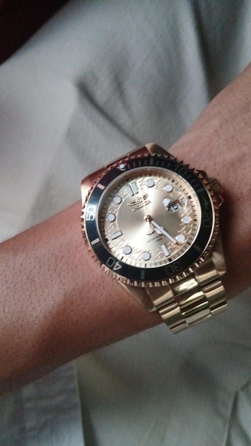 RELOJ PARA HOMBRE INVICTA PRO DIVER 30025 - DORADO