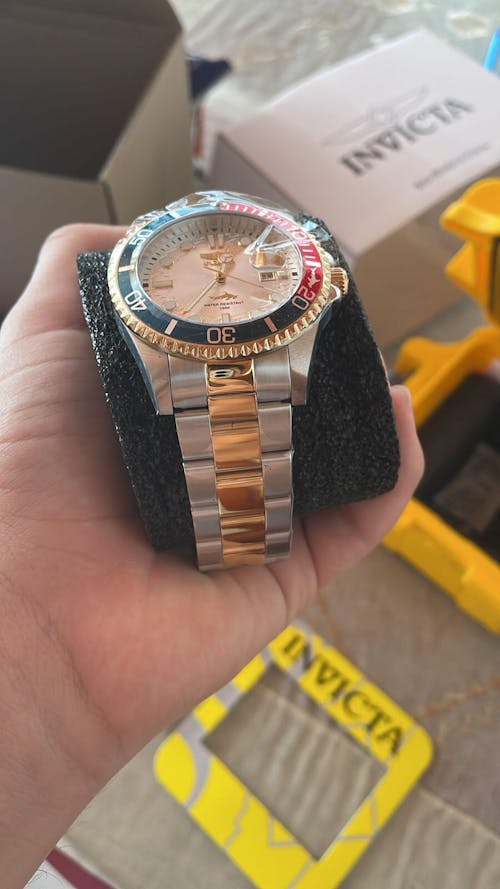RELOJ PARA HOMBRE INVICTA PRO DIVER 44707 - ORO, ACERO