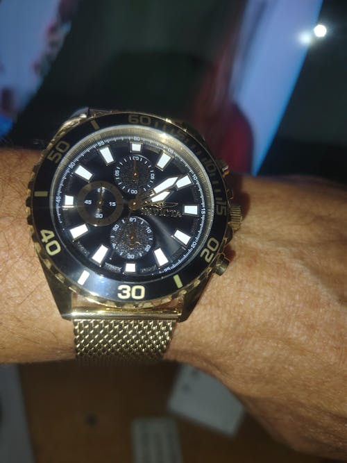 RELOJ  PARA HOMBRE INVICTA OCEAN VOYAGE 48828 - ORO