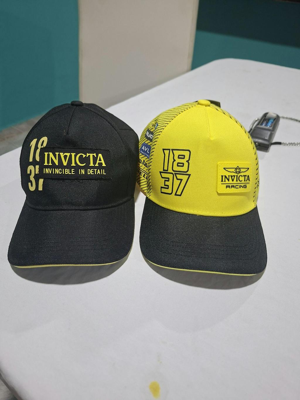 GORRA DE BÉISBOL INVICTA RACING