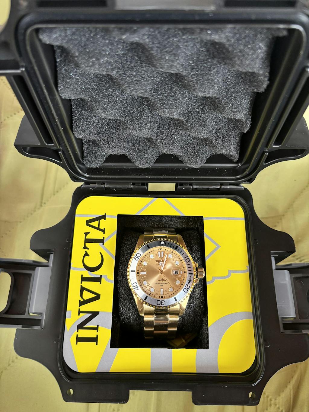 RELOJ  PARA HOMBRE INVICTA PRO DIVER 48375 - ORO