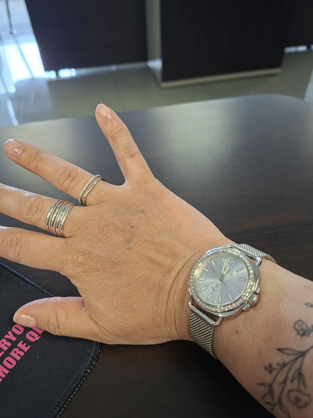 RELOJ  PARA MUJER INVICTA OCEAN VOYAGE 48836 - ACERO