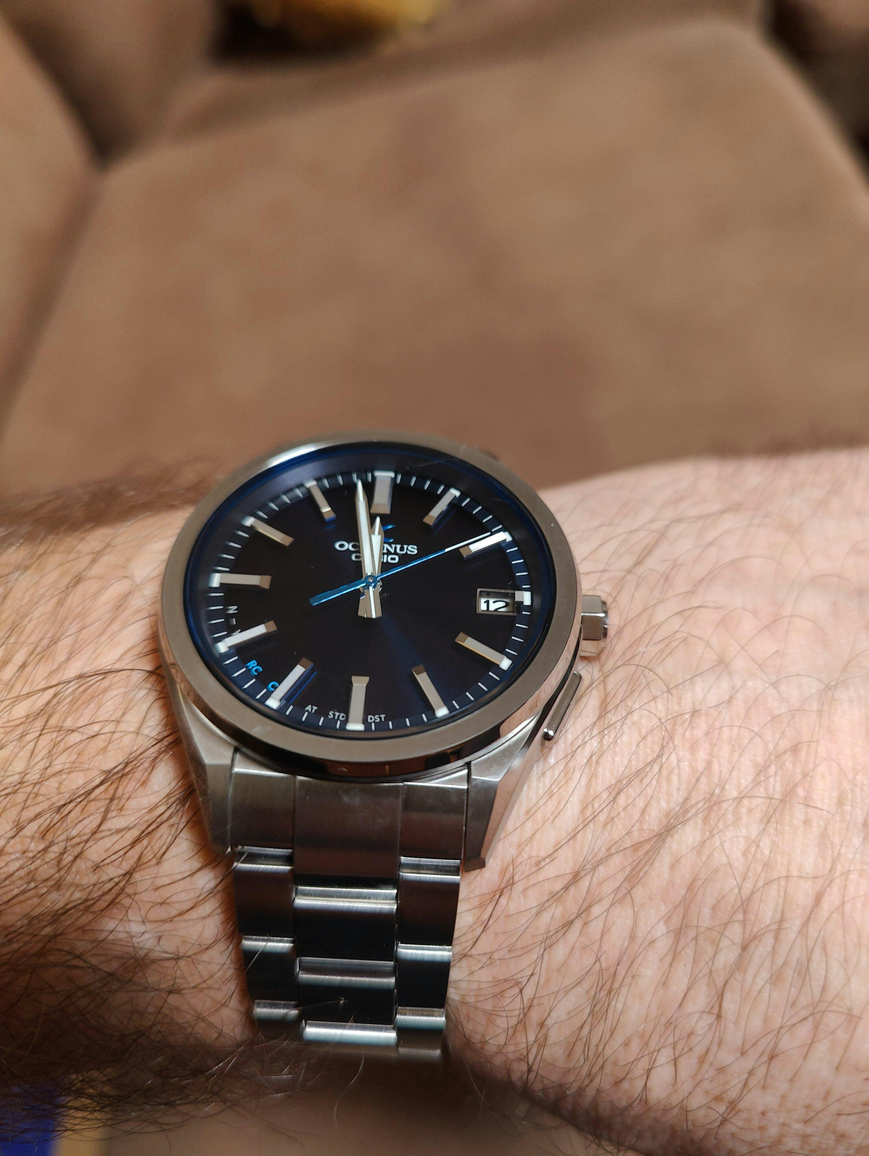 Casio Men's OCEANUS 3-Hand Model Bluetooth Watch OCW-T200S-1AJF