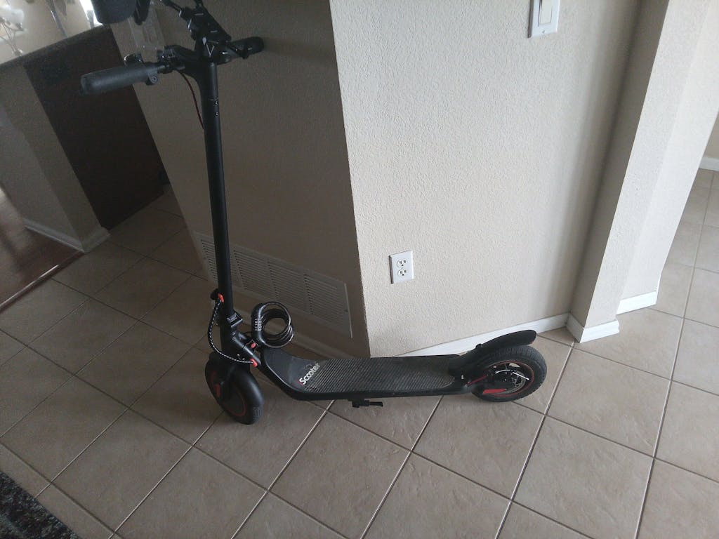 i9M Foldable Commuting Electric Scooter 500W