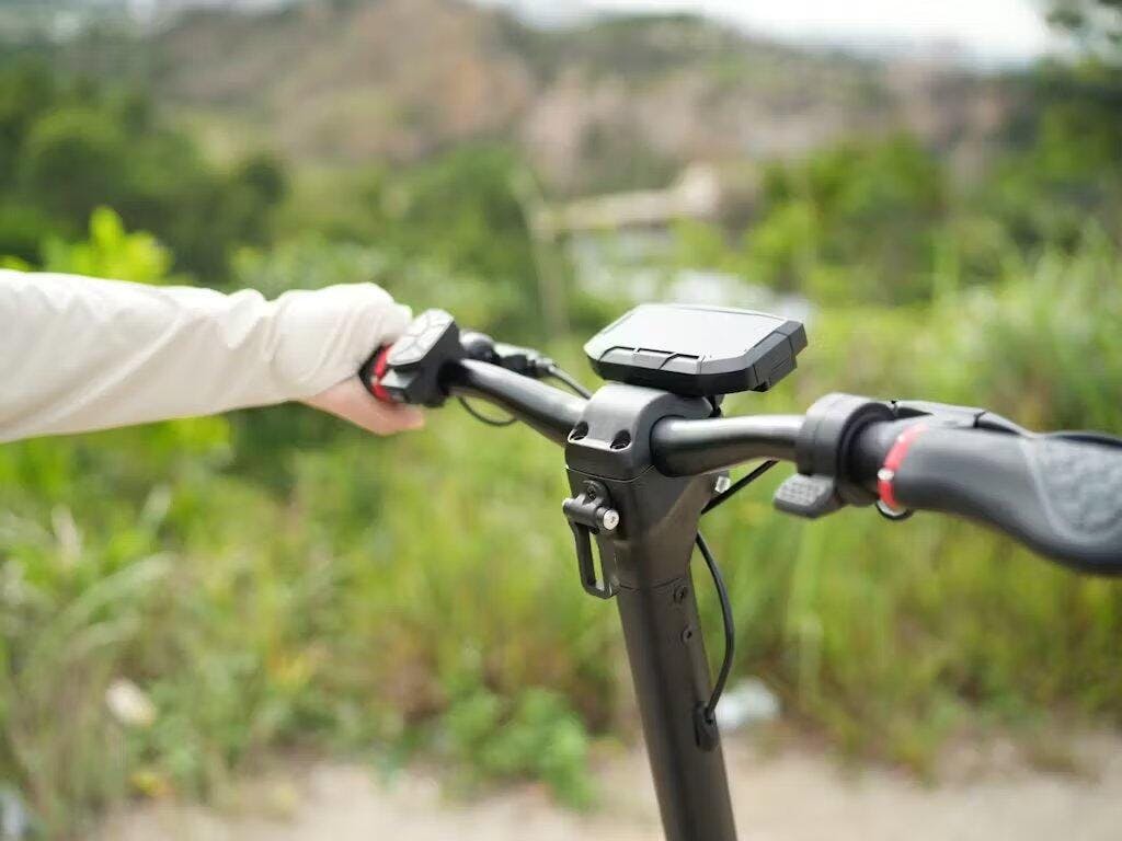 iScooter iX7 Pro 2000W Off-road Electric Scooter