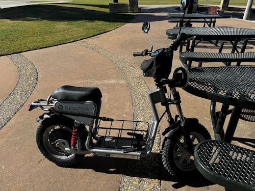 isinwheel H7Pro 1200W High-End Commuting Electric Scooter with Seat