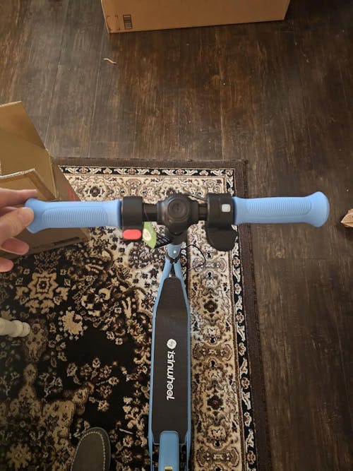 isinwheel S2 Electric Scooter for Kids Ages 6-14