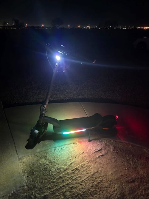 S Nova Pro Commuting Electric Scooter