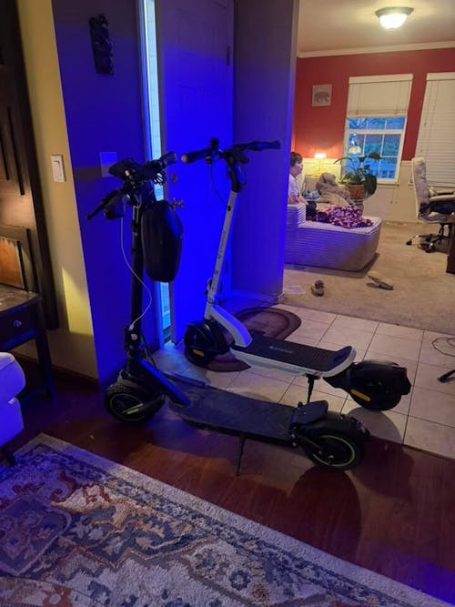 S Nova Pro Commuting Electric Scooter