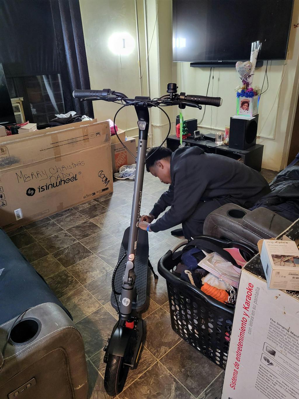 S Nova Pro Commuting Electric Scooter