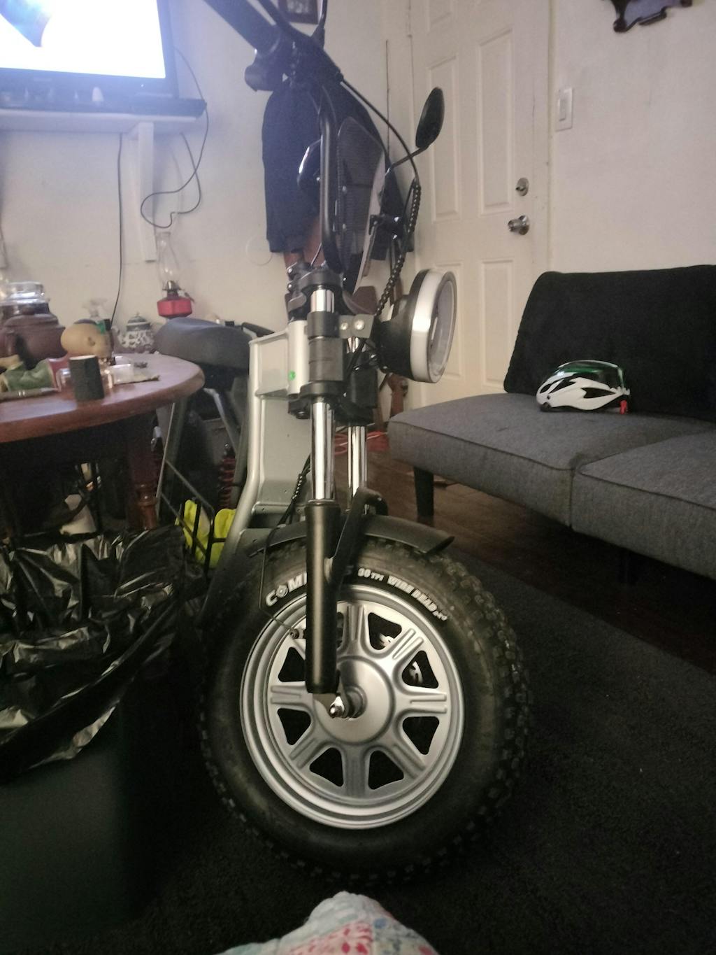 isinwheel H7Pro High-End Commuting Electric Scooter with Seat 38MPH Top Speed