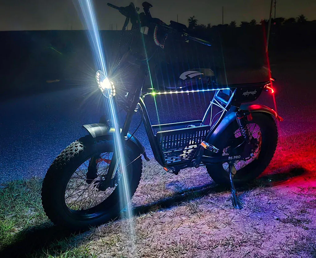 isinwheel R6 Pro 1500W Electric Dirt Bike