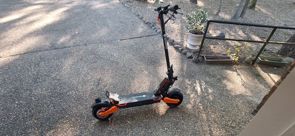 GT1 Dual Motor Electric Scooter 1600W