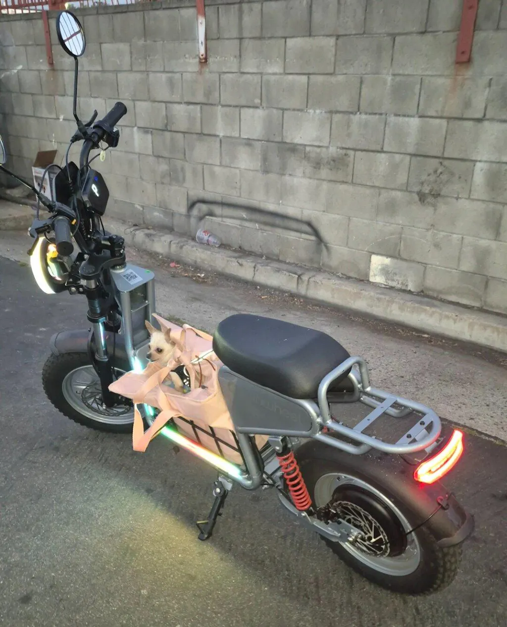 isinwheel H7Pro 1200W High-End Commuting Electric Scooter with Seat