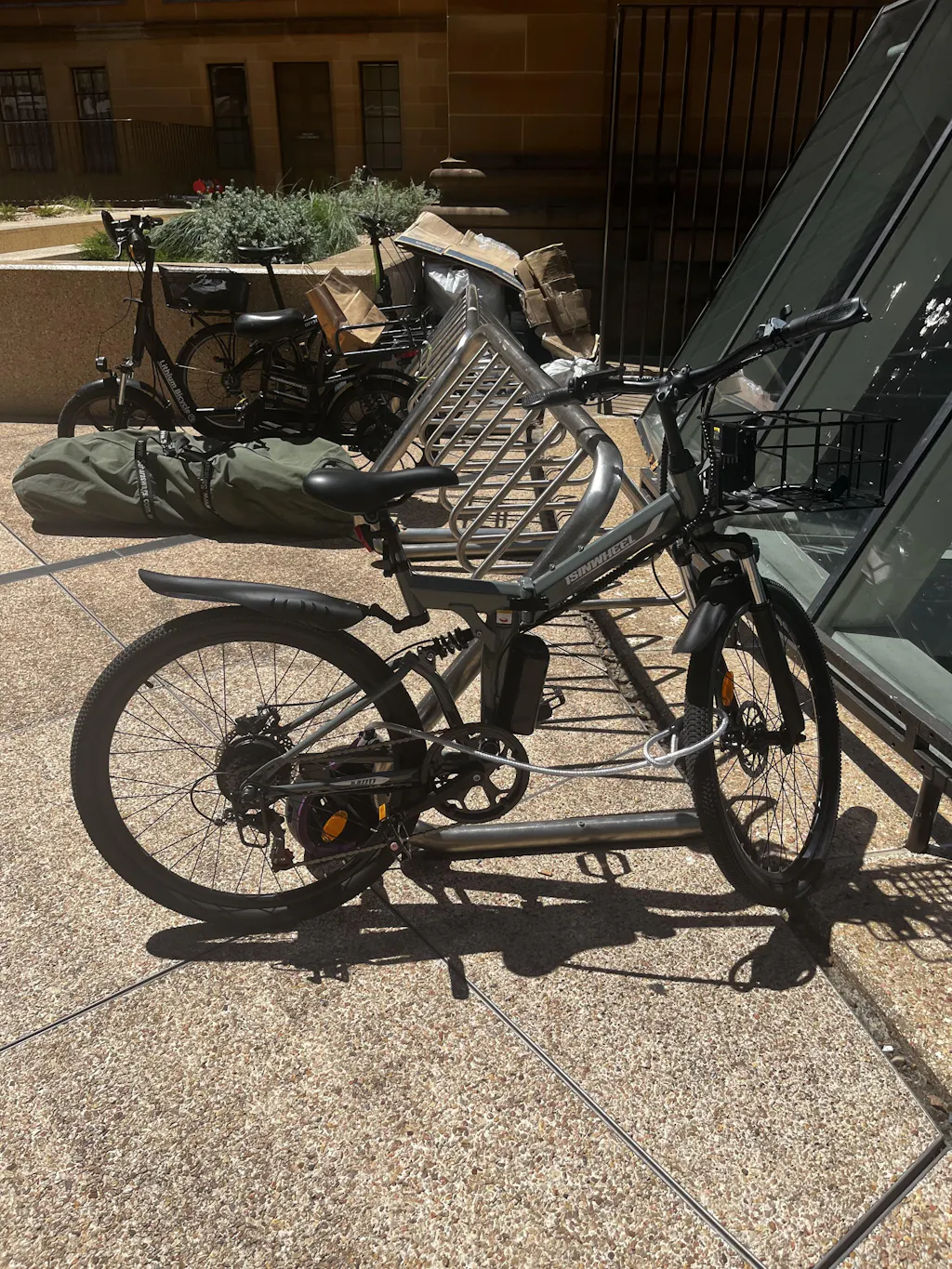 isinwheel M40 500W Folding Electric Bike with Basket