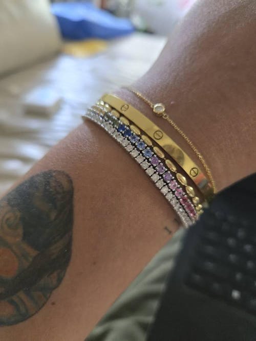 צמיד "טניס" (2.5 מ"מ) מכסף 925 סטרלינג (18 ס"מ) משובצת קריסטלים צבעוניים