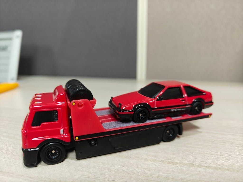 TEAM TRANSPORT - TOYOTA AE86 SPRINTER TRUENO / FLEET STREET