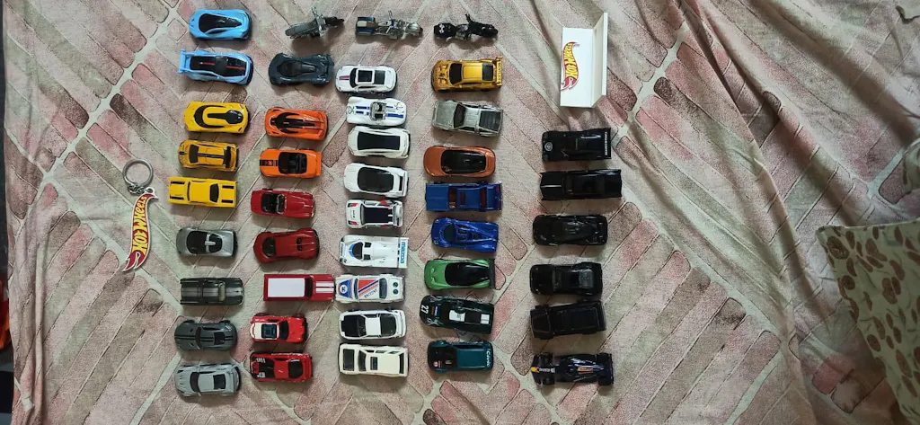 HOT WHEELS - FAST AND FURIOUS - 15 MERCEDES AMG GT - 4B